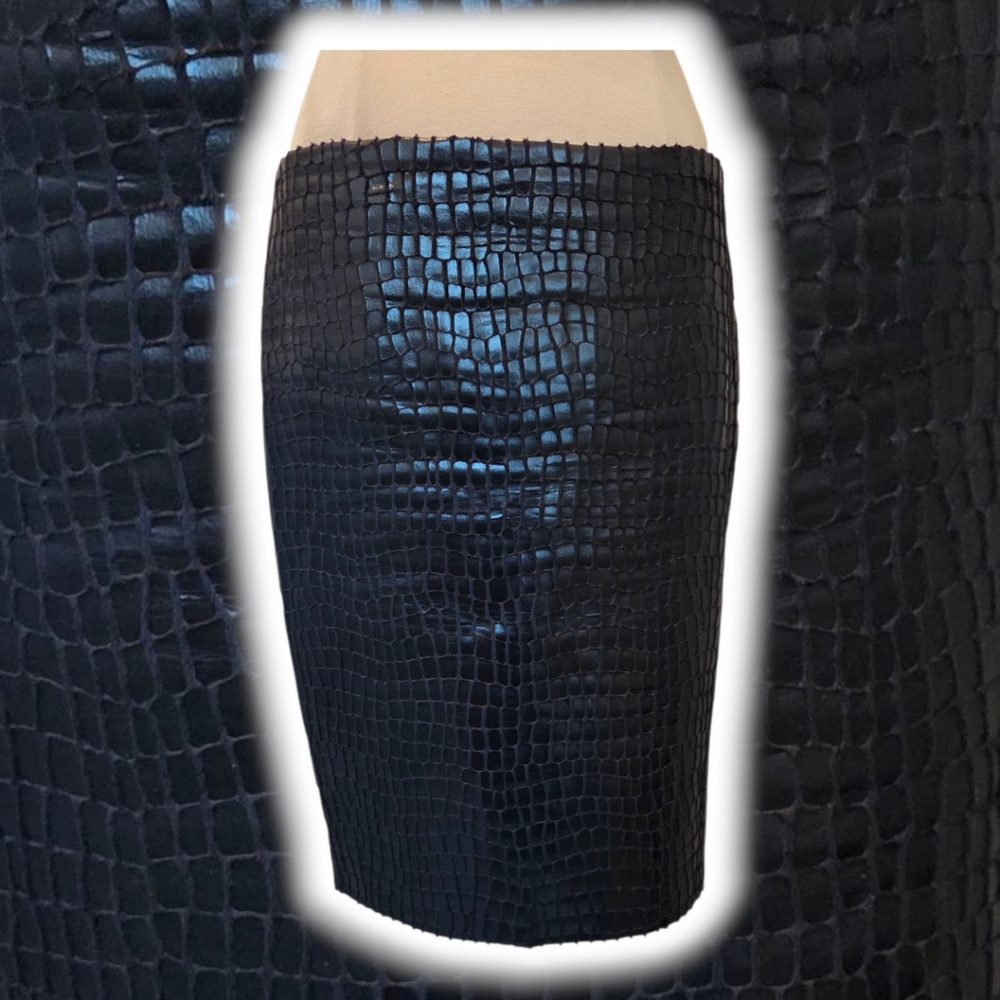 🌻Anne Klein Faux Leather Skirt